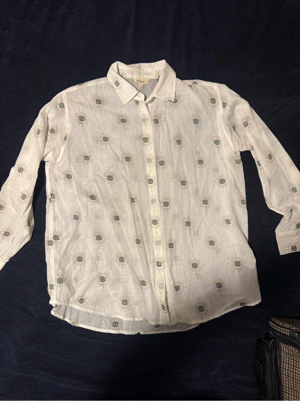 Elan White Button-Down Shirt with Eye Motif